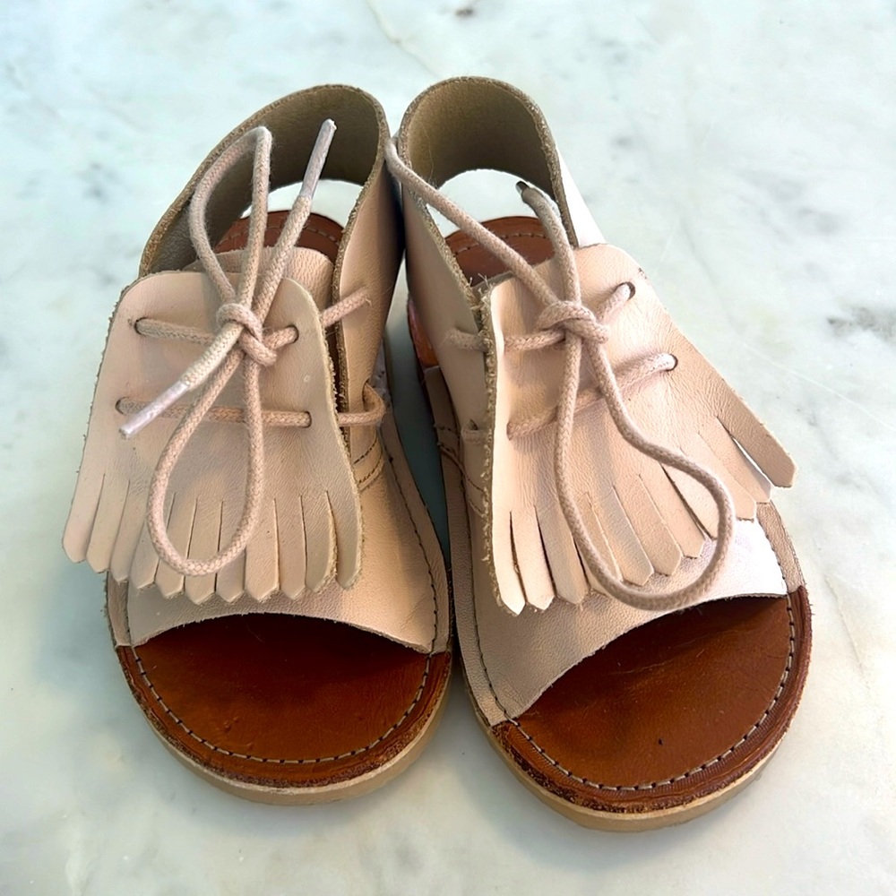 Brand: Young Sole - Made in Portugal. / Size: EU23/ US 7.5